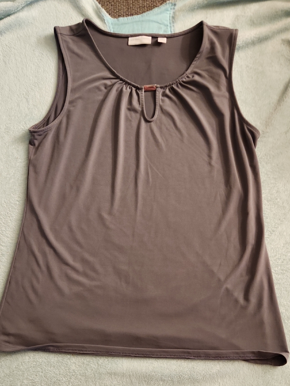 New York & Company Taupe Sleeveless Keyhole Scoop Tank